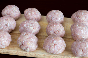Raw meatball knows in Poland as pulpety or klopsy or pulpeciki.