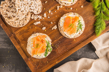 Smoked salmon on rice bread toasts
