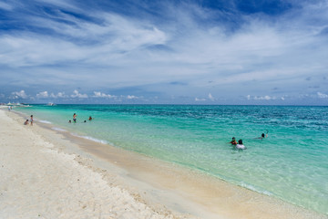 Fototapeta na wymiar Tropical beach with turquoise water.