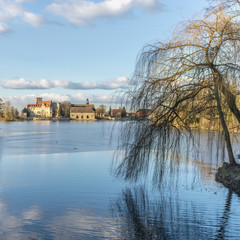 Obraz premium landscape with the castle Flechtingen / Beautiful landscape with the castle Flechtingen and the castle pond in Saxony-Anhalt, Germany