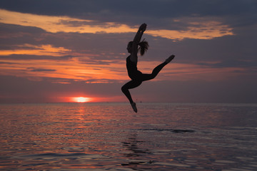 Gymnastik am Strand