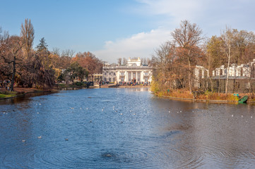 Pałac na Wodzie w parku łazienkowskim