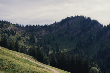 Querschnitt eines Berges