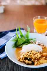crab meat curry with vermicelli, Thai spicy crab curry with vegetable