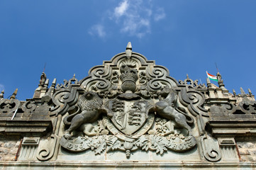 Viceregal Lodge (Rashtrapati Niwas) on Obserwatory Hill in Shimla. It was the residence of the British Viceroy of India. Emblem
