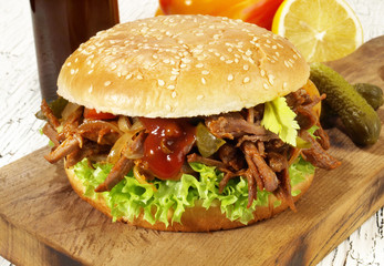Pulled Beef Burger