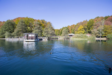 Fototapeta premium Touristic boat on Plitvice lake