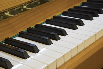 Naklejka premium detail of wooden piano