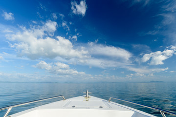 Fototapeta premium head boat on sea,ocean beautiful blue sky with cloud,summer relax