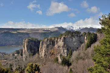 Fototapeta na wymiar Dent du Marais et massif du Puy de Sancy, Auvergne, France