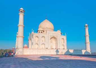Naklejka premium Taj Mahal at sunset - Agra, India