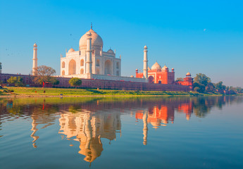 Fototapeta na wymiar Taj Mahal at sunset - Agra, India