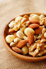 ミックスナッツ