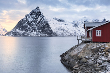 Haus auf den Lofoten in Norwegen