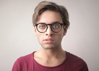 Portrait of an handsome guy with eyeglasses