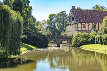 Obraz premium Medieval gatehouse and bridge of the Steinfurt Castle