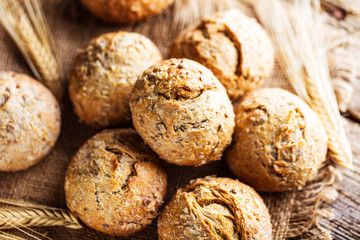 Knusprige brötchen vom Bäcker