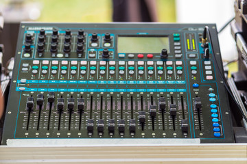 Closeup audio mixer, Musical concept