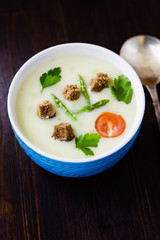 Asparagus cream soup