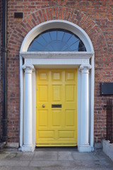 Fototapeta na wymiar Dublin - Eingangsportal, Irland