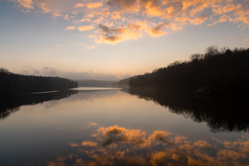 Fototapeta na wymiar Water Reflection Sunrise