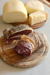 肉料理、グリル、ステーキ、煮込み