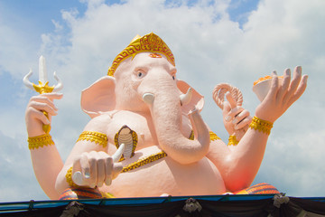 Obraz na płótnie Canvas Big ganesha hindu temple in Thailand