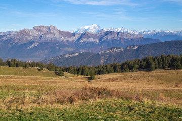 Obraz premium Vue sur le Mont-Blanc