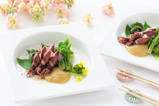 ボイルホタルイカ Photos Royalty Free Images Graphics Vectors Videos Adobe Stock