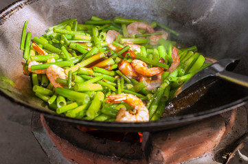 Stir-Fried Onion Flowers with shrimp.