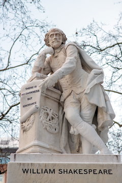 william shakespeare statue