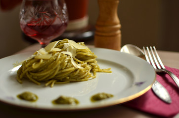 pasta spaghetti with pesto sauce