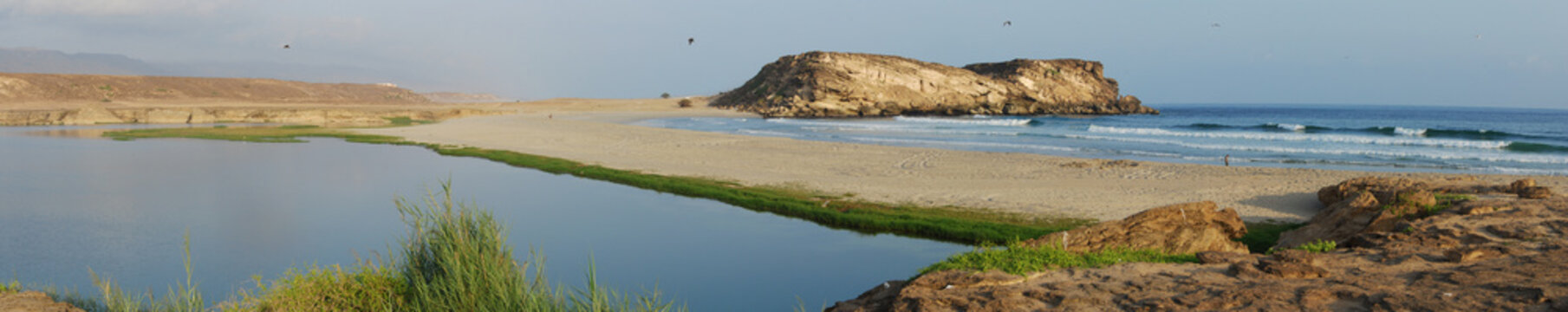 Panorama du lagon de Khawr Ruri pr&egrave;s de Salalah, Oman