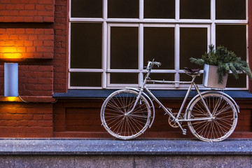 Fototapeta na wymiar Old bike in the old town. Moscow