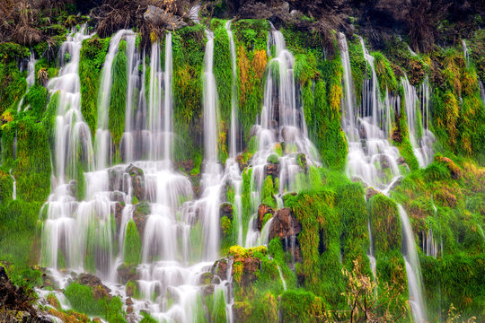 Fototapeta Hagerman Valley Idaho Tysiąc Springs State park wodospad kaskady nad trawami