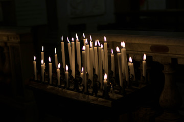 Candele in chiesa per preghiere- Candels in a a Catholic Church
