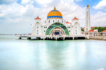 Fototapeta na wymiar Malacca Straits Mosque, Malaysia