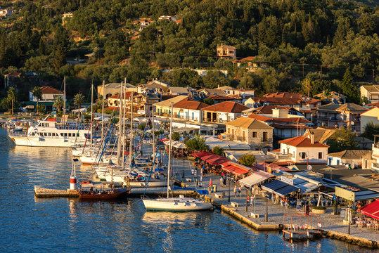 Fototapeta Panorama of the center of the town of Sivota in Greece at night.