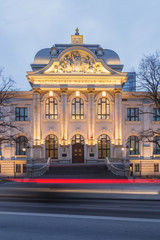 Fototapeta na wymiar Evening view of the Latvian National Museum of Art