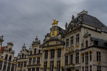 Fototapeta na wymiar The government bulding at Brussels with a golden horse on top in Belgium