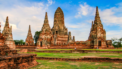 Fototapeta premium Landscape Ayutthaya Historical Park in Ayutthaya. The famous temple of the equivalent human Thailand.