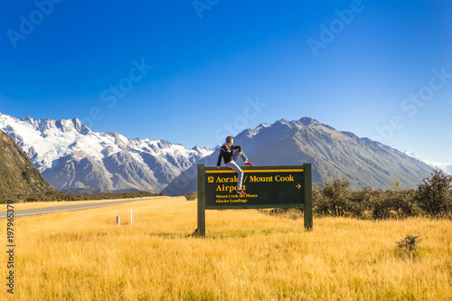 Mount Cook New Zealand Amazing Place Wall Mural Wallpaper Murals Marabelo Mount Cook New Zealand Amazing Place Wall Mural Wallpaper Murals Marabelo