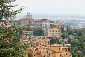 Obraz premium Bergamo, Italy - August 18, 2017: Panoramic view of the city of Bergamo from the castle walls