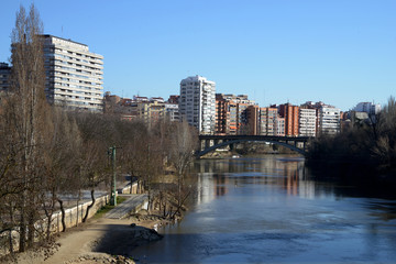 Le fleuve Pisuerga à Valladolid