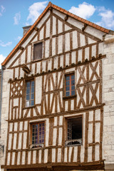 Fototapeta na wymiar Noyers sur Serein, Maisons à colombages, monument historique, Yonne, Bourgogne, France 