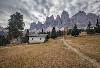Fototapeta na wymiar Val di Funes sud tirolo Alto Adige Italy