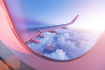 Obraz premium Sunset sky from the airplane window