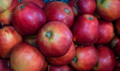 Fototapeta na wymiar Pile of red apples