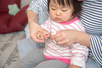 ・爪切り・赤ちゃん・一歳児