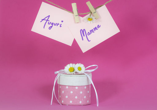 UK Greetings Biglietto Di Auguri Per La Festa Della Mamma – Rosa Oro In Rilievo Con Messaggio Inglese – Carta Riciclata - 4